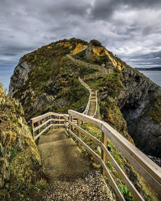 Los Castelos By Urraca Suites Viveiro Kültér fotó